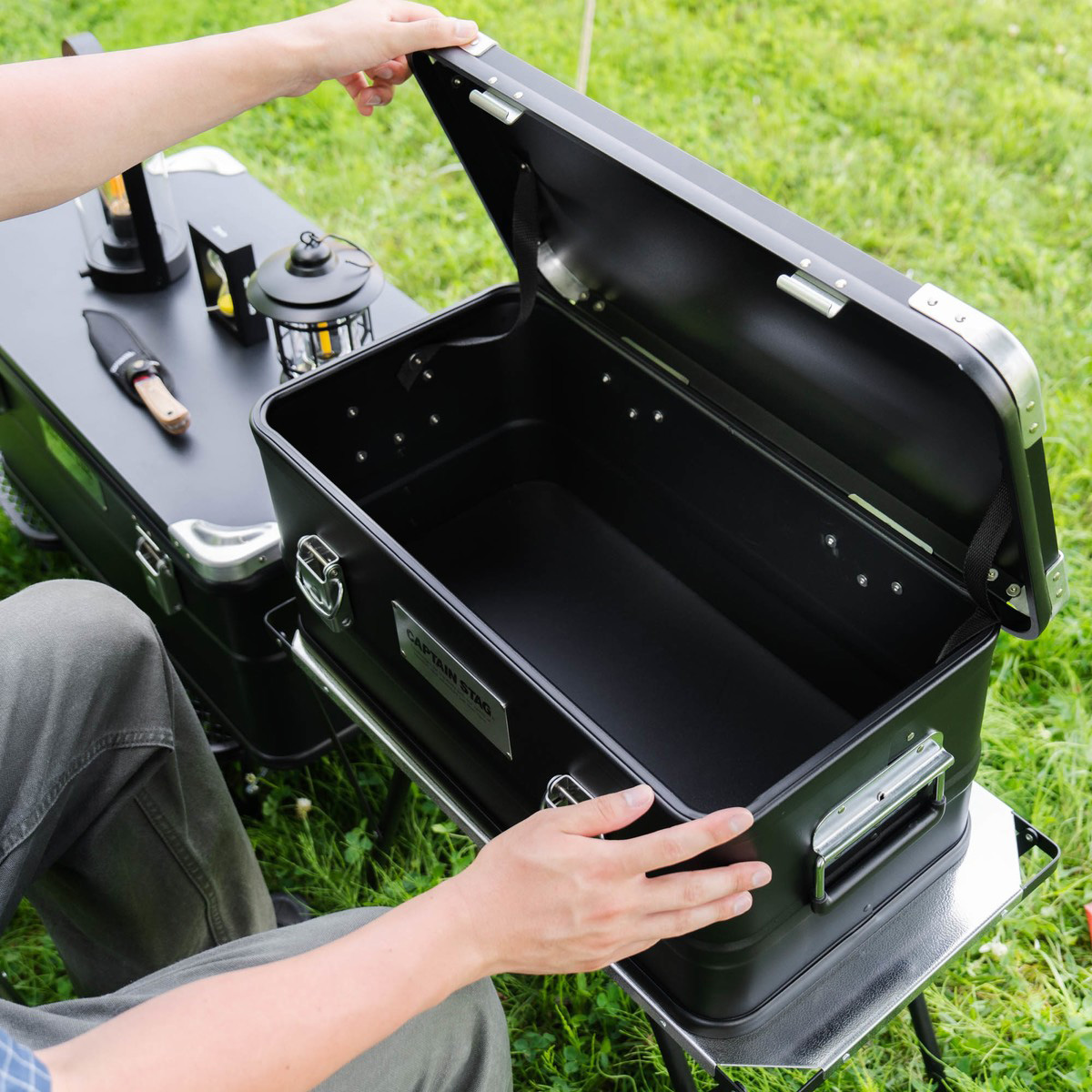 ブラック アルミコンテナボックス 30L -キャプテンスタッグ公式